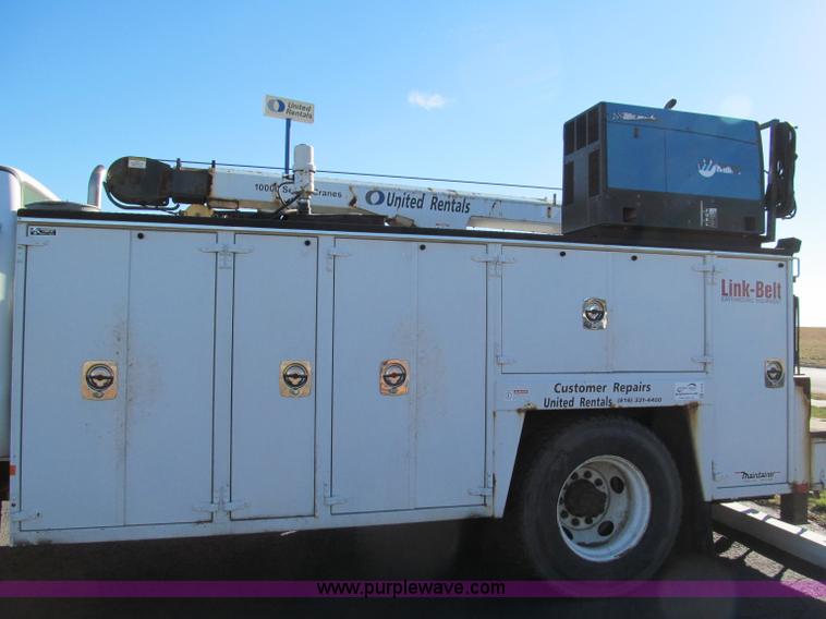 image for item E5838 2005 Ford F750 XLT Super Duty service truck