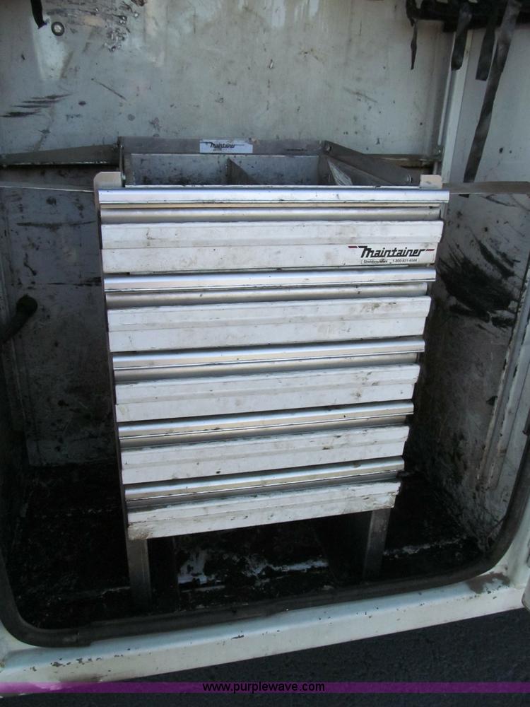 image for item E5838 2005 Ford F750 XLT Super Duty service truck