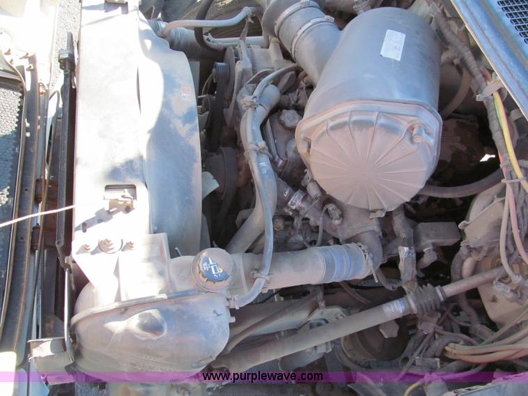 image for item E5838 2005 Ford F750 XLT Super Duty service truck