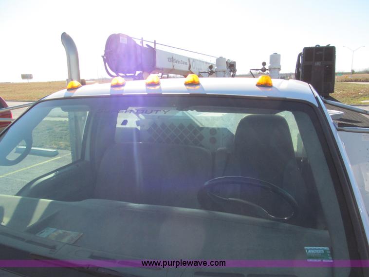 image for item E5838 2005 Ford F750 XLT Super Duty service truck