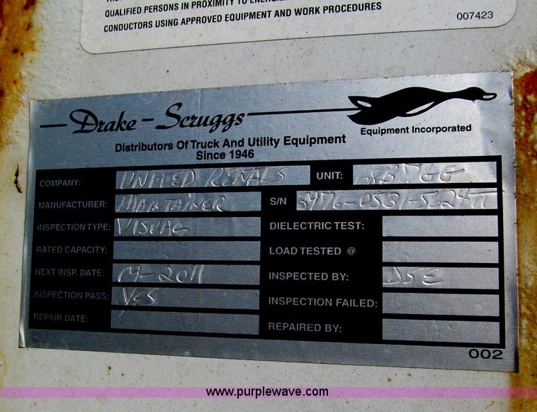 image for item E5838 2005 Ford F750 XLT Super Duty service truck