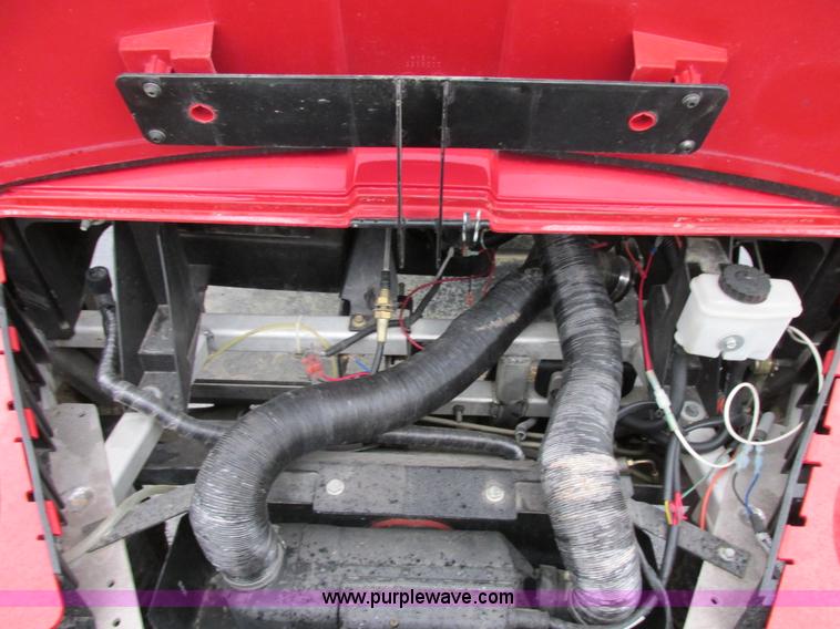 image for item E7001 2007 Club Car XRT1550 utility vehicle