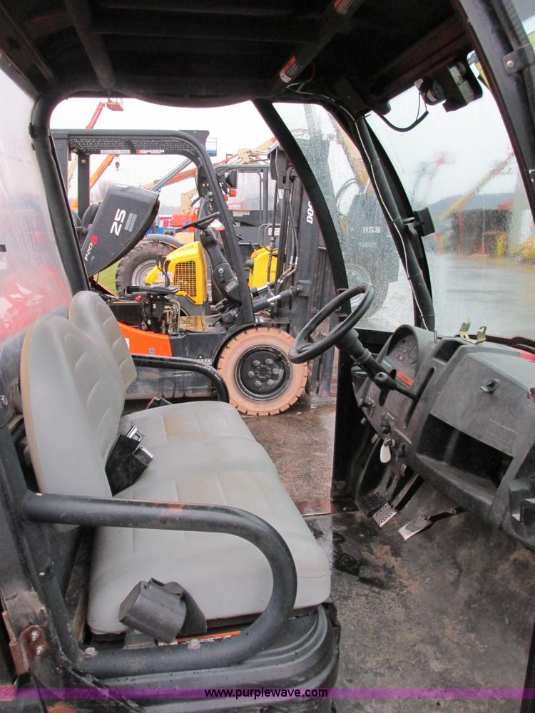 image for item E7001 2007 Club Car XRT1550 utility vehicle