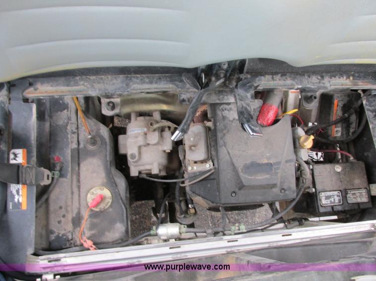 image for item E7001 2007 Club Car XRT1550 utility vehicle