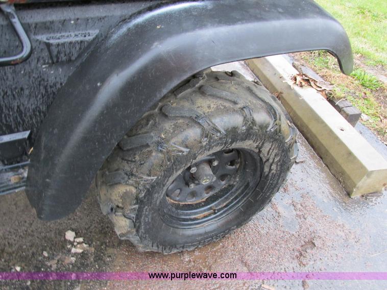 image for item E7001 2007 Club Car XRT1550 utility vehicle