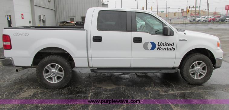image for item E7002 2007 Ford F150 XLT SuperCrew pickup truck