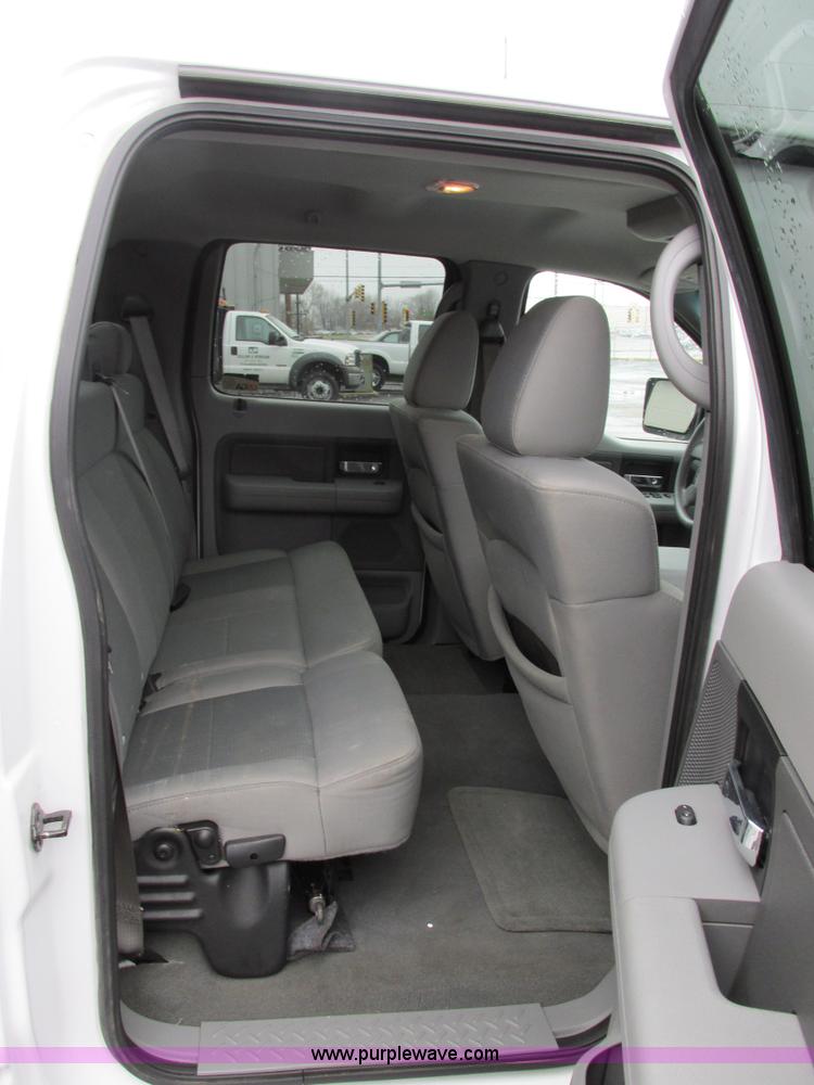 image for item E7002 2007 Ford F150 XLT SuperCrew pickup truck