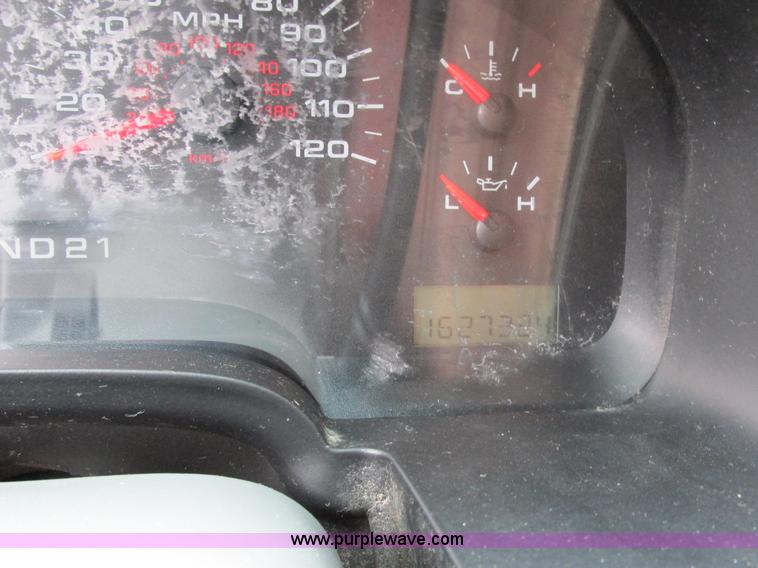 image for item E7002 2007 Ford F150 XLT SuperCrew pickup truck