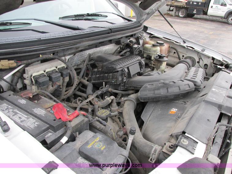 image for item E7002 2007 Ford F150 XLT SuperCrew pickup truck