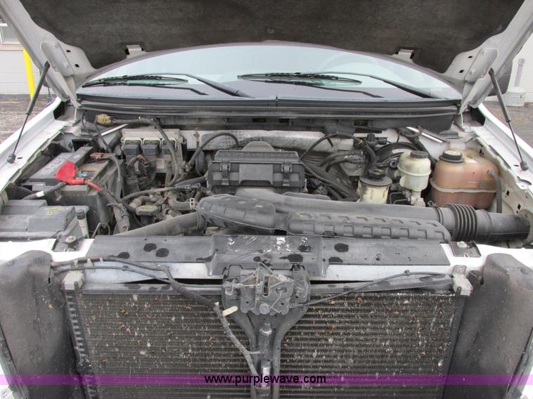 image for item E7002 2007 Ford F150 XLT SuperCrew pickup truck