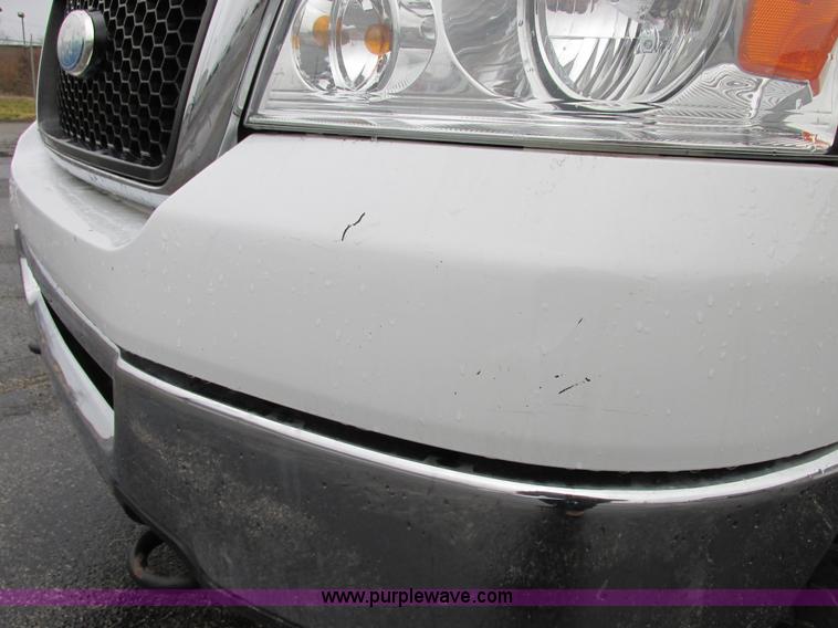 image for item E7002 2007 Ford F150 XLT SuperCrew pickup truck