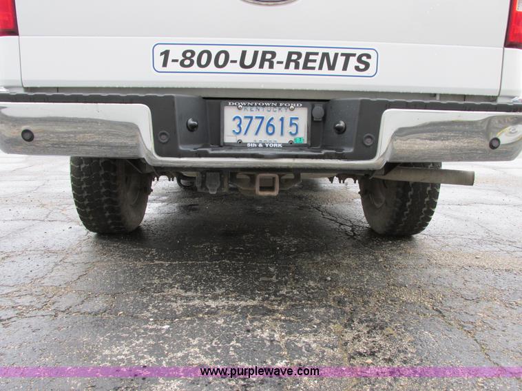 image for item E7002 2007 Ford F150 XLT SuperCrew pickup truck