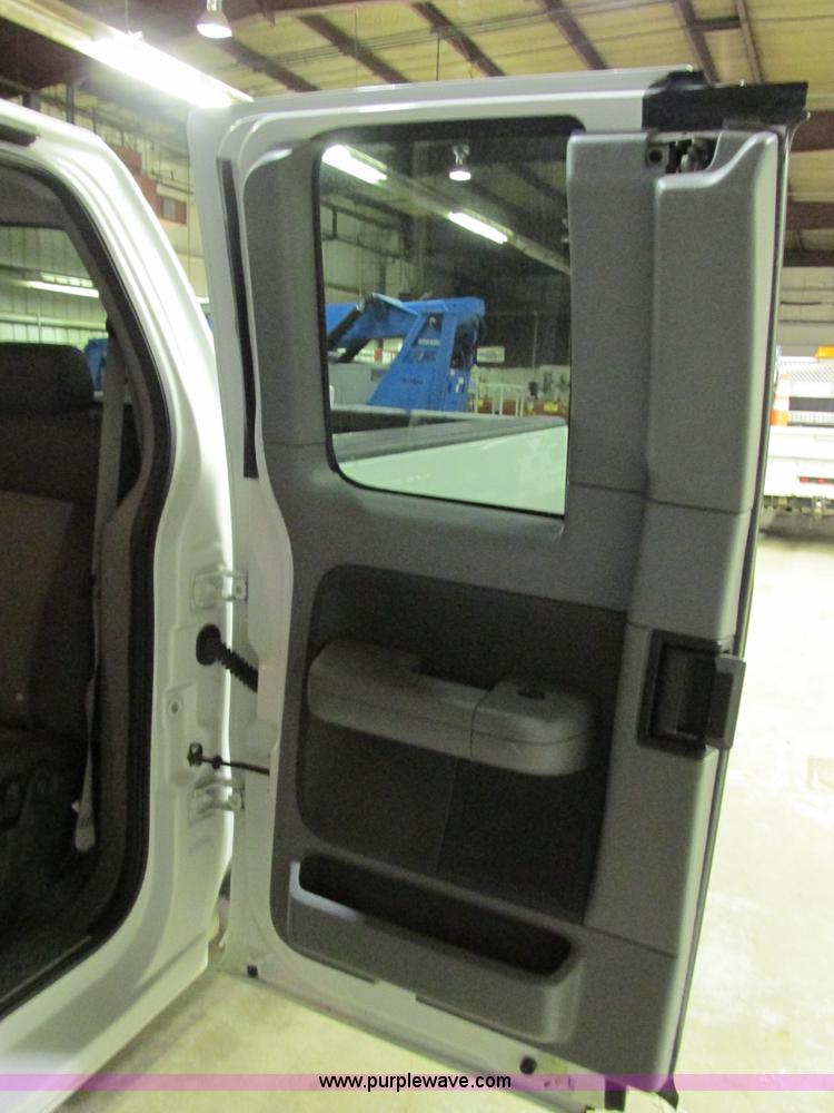 image for item E7003 2006 Ford F150 XLT SuperCab pickup truck