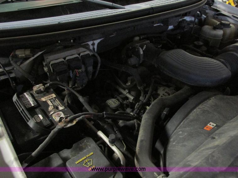 image for item E7003 2006 Ford F150 XLT SuperCab pickup truck