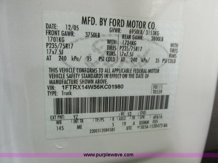 image for item E7003 2006 Ford F150 XLT SuperCab pickup truck