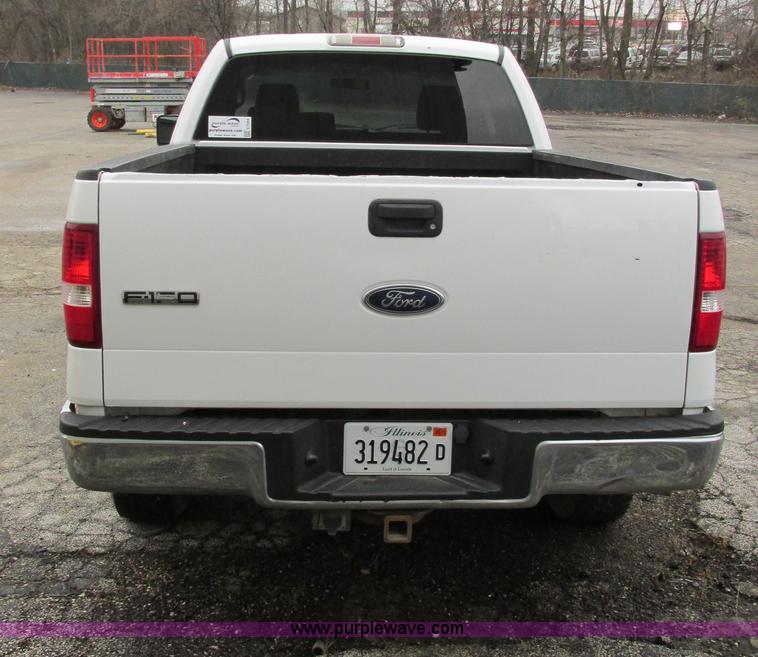 image for item E7004 2005 Ford F150 XLT SuperCab pickup truck