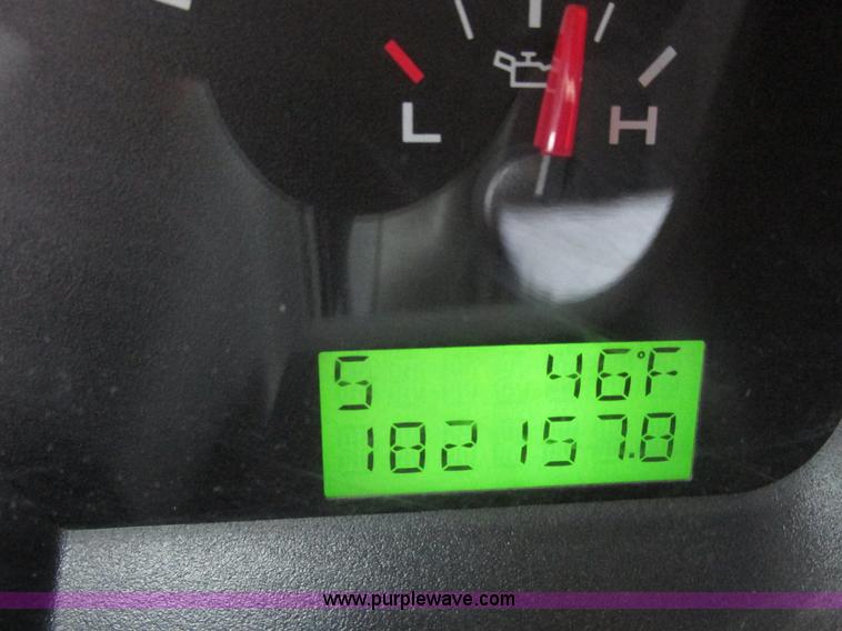 image for item E7004 2005 Ford F150 XLT SuperCab pickup truck