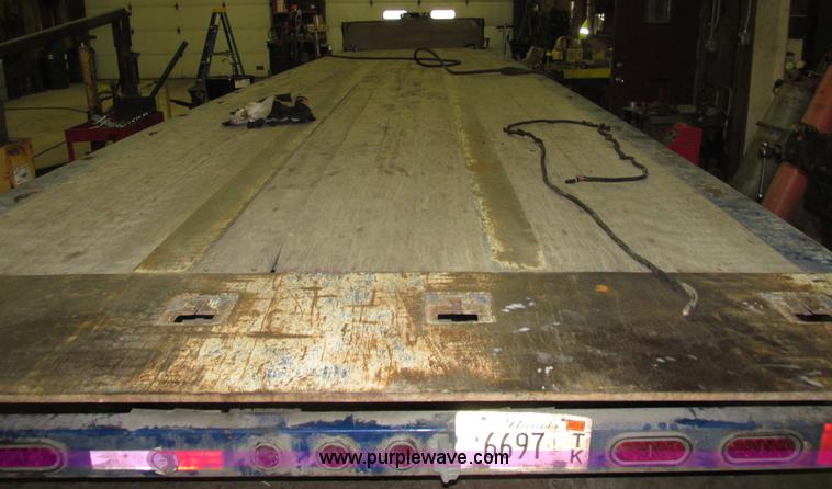 image for item E7026 2005 Trail-Eze TE801 trailer
