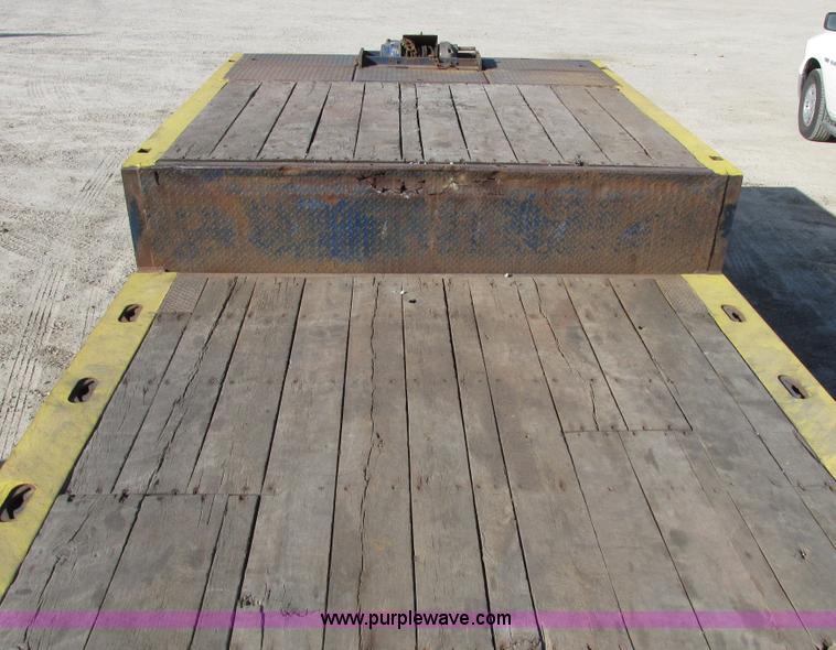 image for item E7027 2006 Trail-Eze TE80HT53 53' trailer