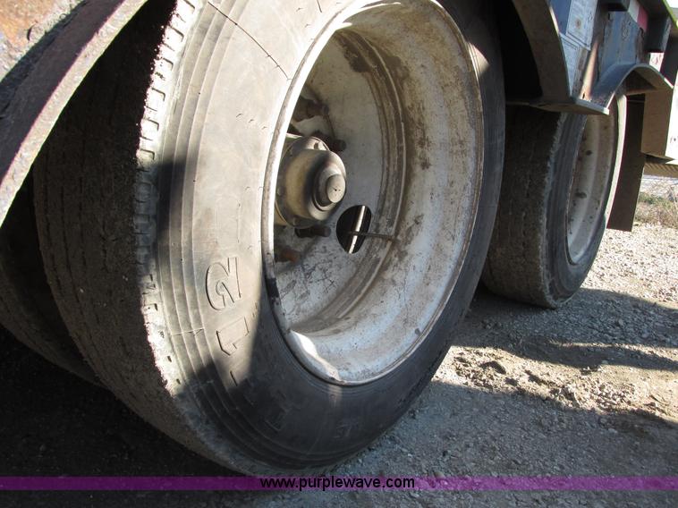 image for item E7027 2006 Trail-Eze TE80HT53 53' trailer