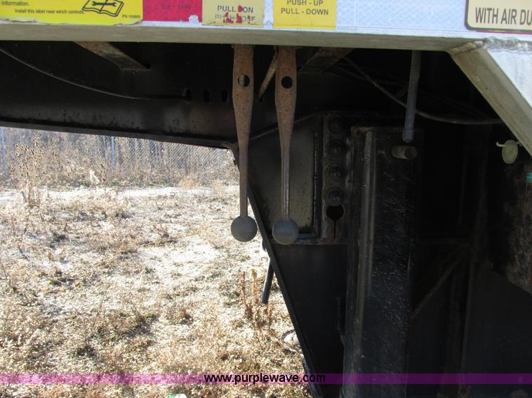 image for item E7028 2009 Ledwell LW53DD-SPRD 53' drop deck trailer