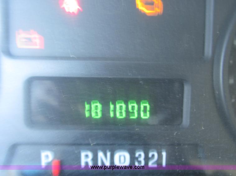 image for item F4152 2006 Ford F550 service truck