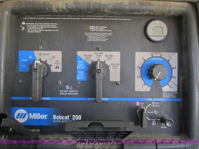 image for item F4152 2006 Ford F550 service truck