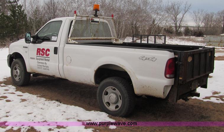 image for item F5881 2006 Ford F350 XL Super Duty pickup truck