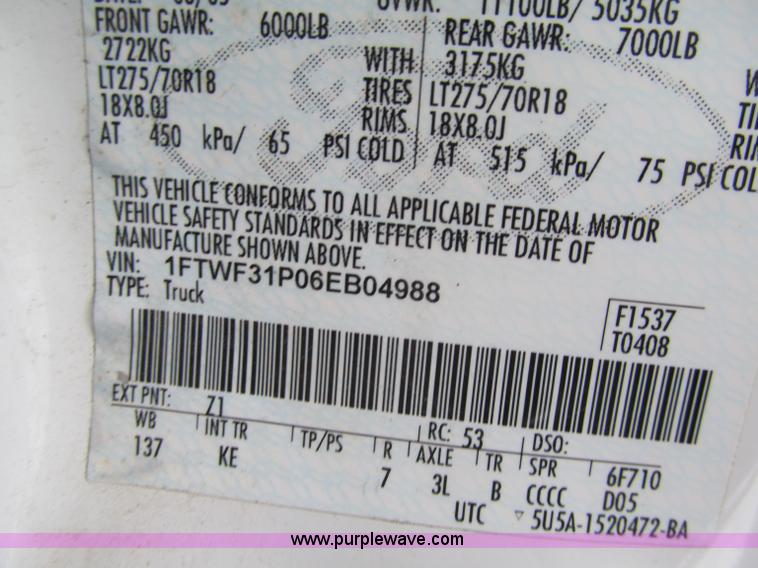 image for item F5881 2006 Ford F350 XL Super Duty pickup truck