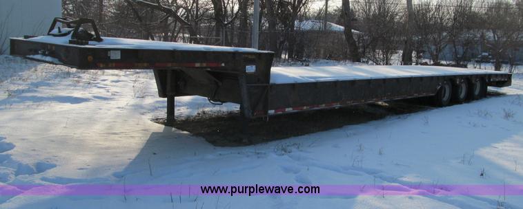 image for item F5882 2006 Ledwell Hydra-Tail triple axle trailer
