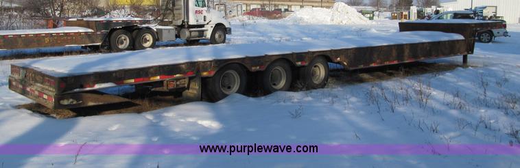 image for item F5882 2006 Ledwell Hydra-Tail triple axle trailer