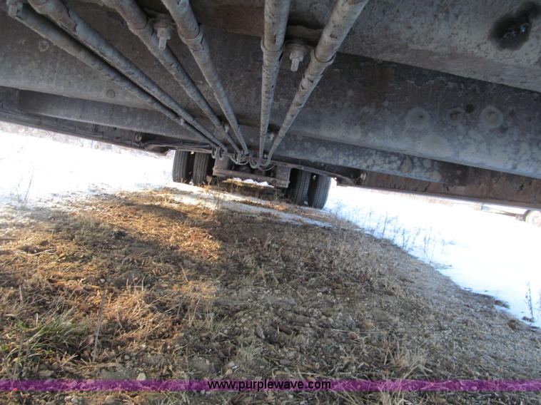image for item F5882 2006 Ledwell Hydra-Tail triple axle trailer