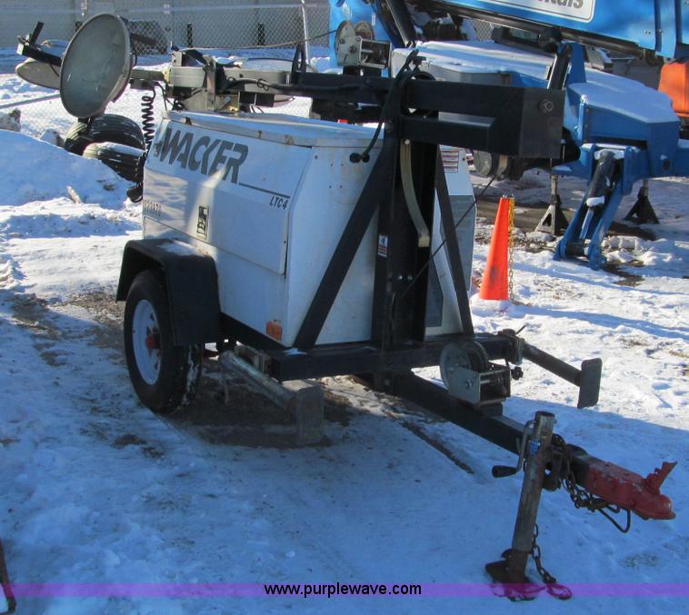 image for item F5907 2007 Wacker LTC4L portable light tower