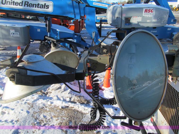 image for item F5907 2007 Wacker LTC4L portable light tower