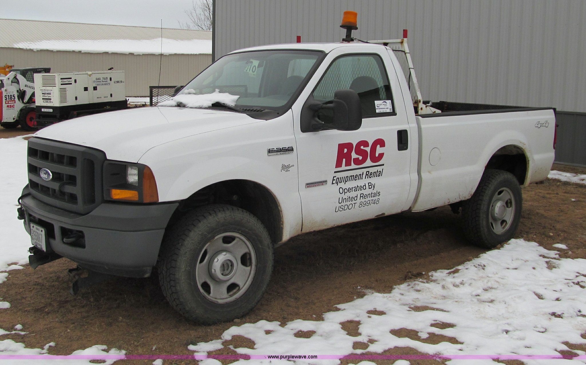 2006 Ford F350 XL Super Duty pickup truck in Chippewa Falls, WI Item