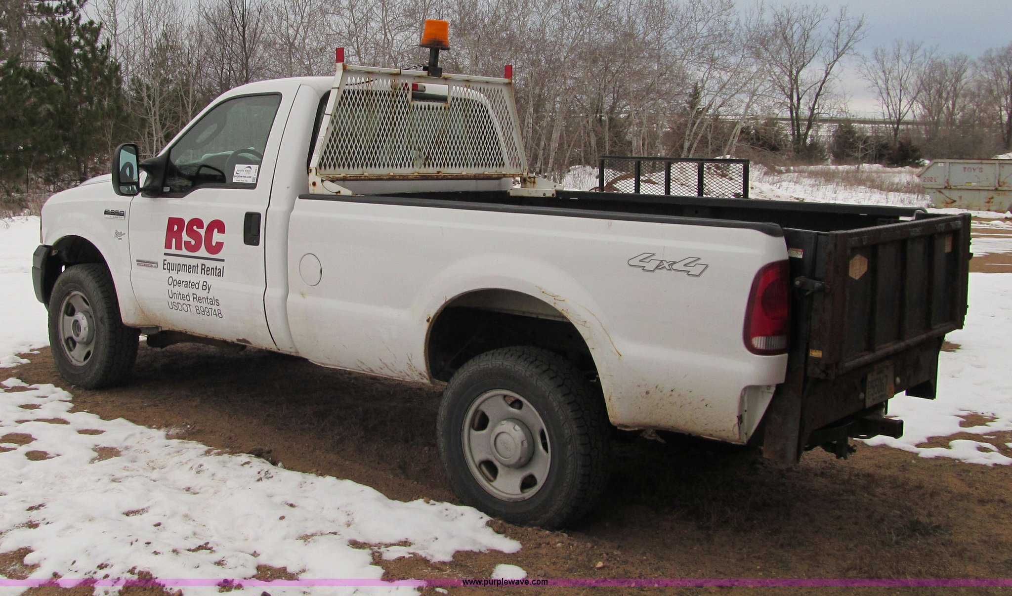 2006 Ford F350 XL Super Duty pickup truck in Chippewa Falls, WI Item
