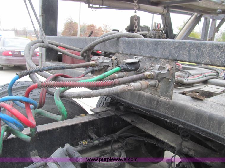 image for item D7023 2008 Wally-Mo H-8CC tandem axle car trailer