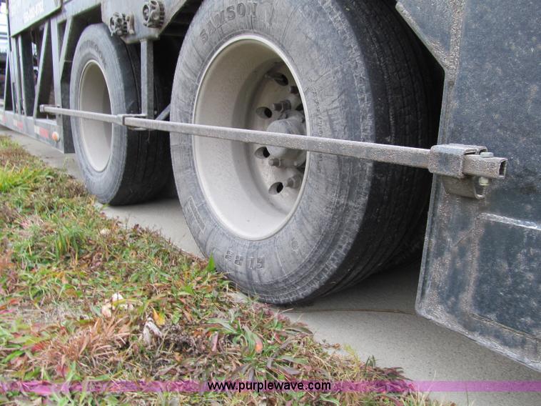 image for item D7023 2008 Wally-Mo H-8CC tandem axle car trailer