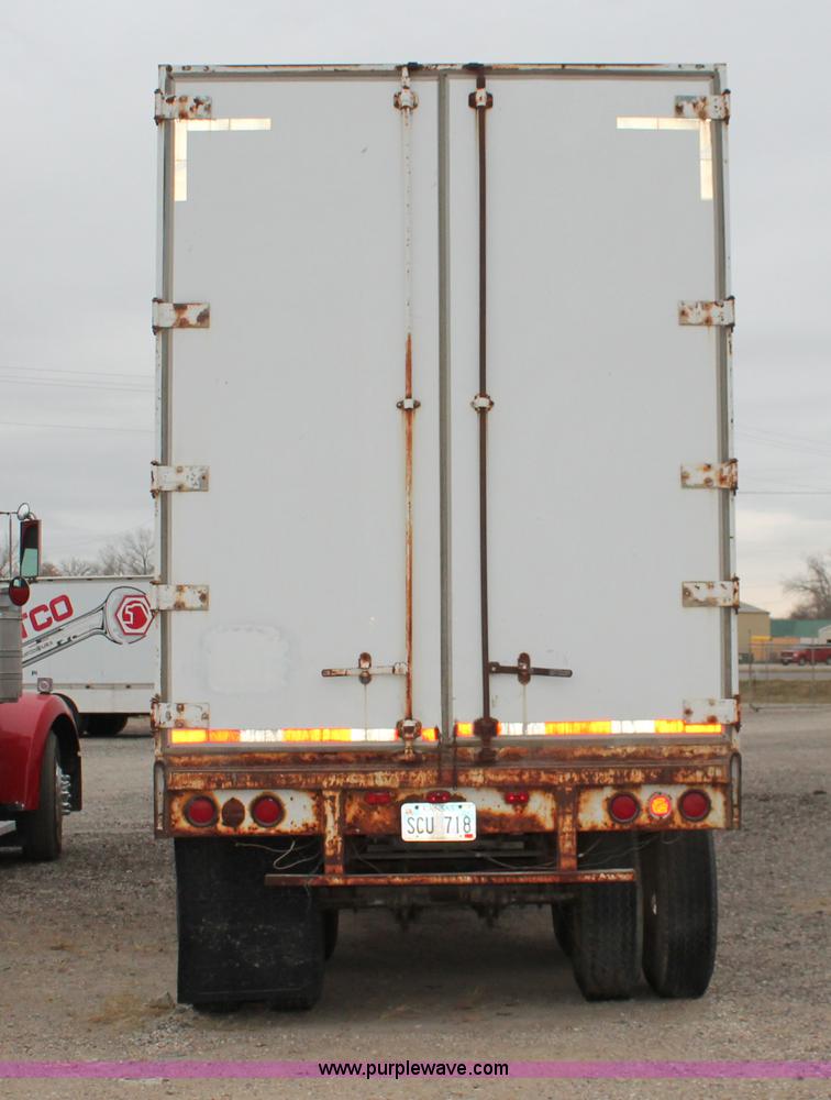 image for item E2799 1977 Monon FA70 48' enclosed dry van trailer