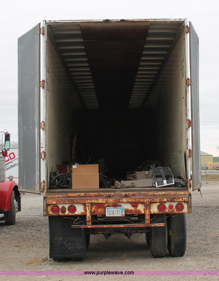 image for item E2799 1977 Monon FA70 48' enclosed dry van trailer