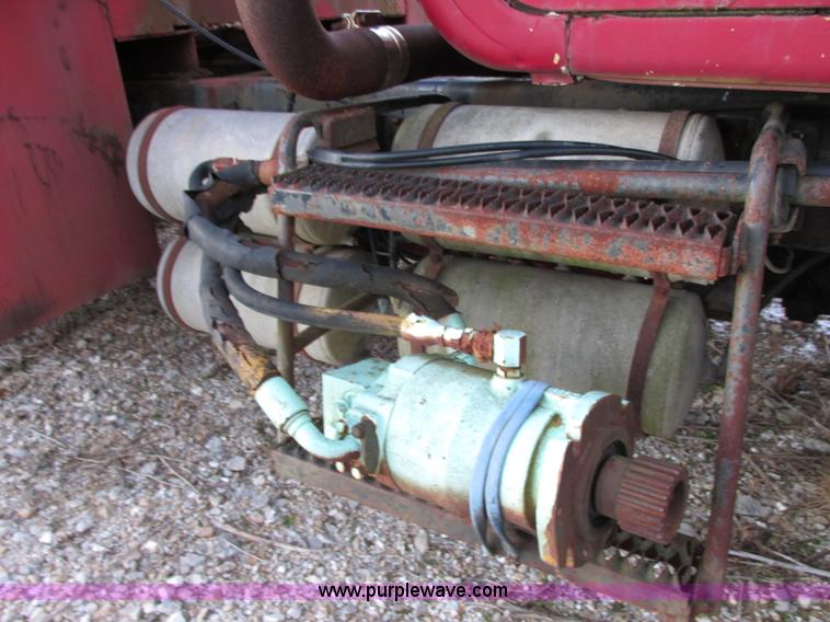 image for item E7007 1978 Mack R600L wrecker truck