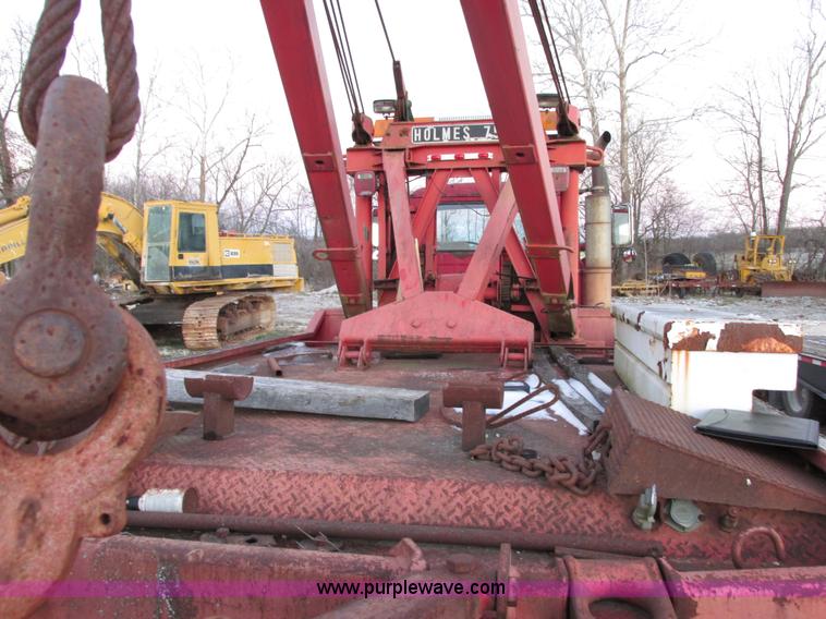 image for item E7007 1978 Mack R600L wrecker truck