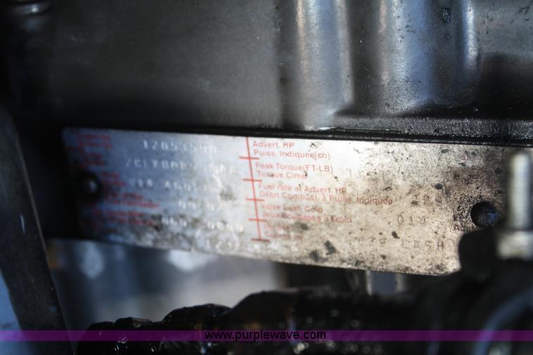 image for item F2755 2003 Kenworth T600 semi truck