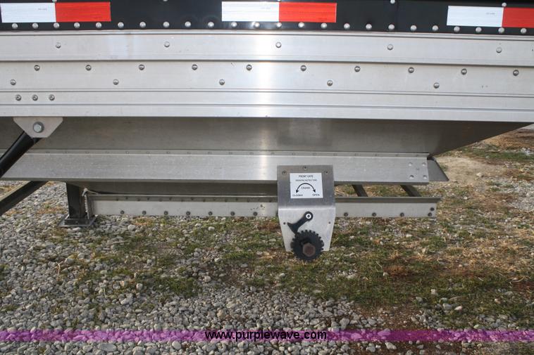 image for item F2896 2010 Stoughton double hopper grain trailer
