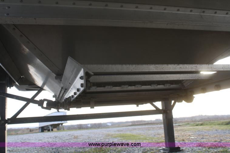 image for item F2896 2010 Stoughton double hopper grain trailer