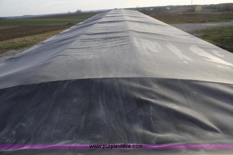 image for item F2896 2010 Stoughton double hopper grain trailer