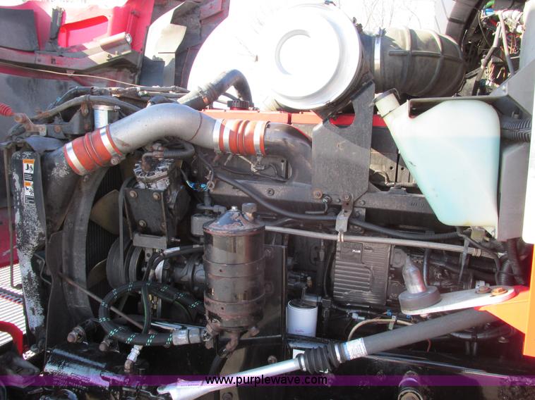 image for item F4162 2003 Kenworth T600 semi truck