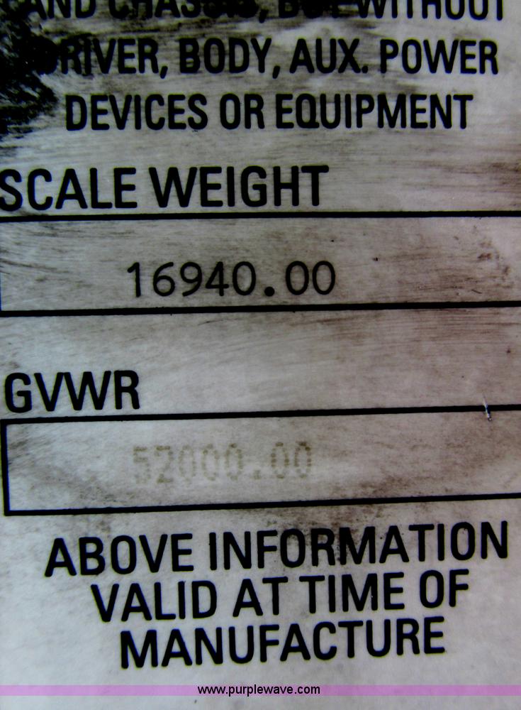 image for item F4162 2003 Kenworth T600 semi truck