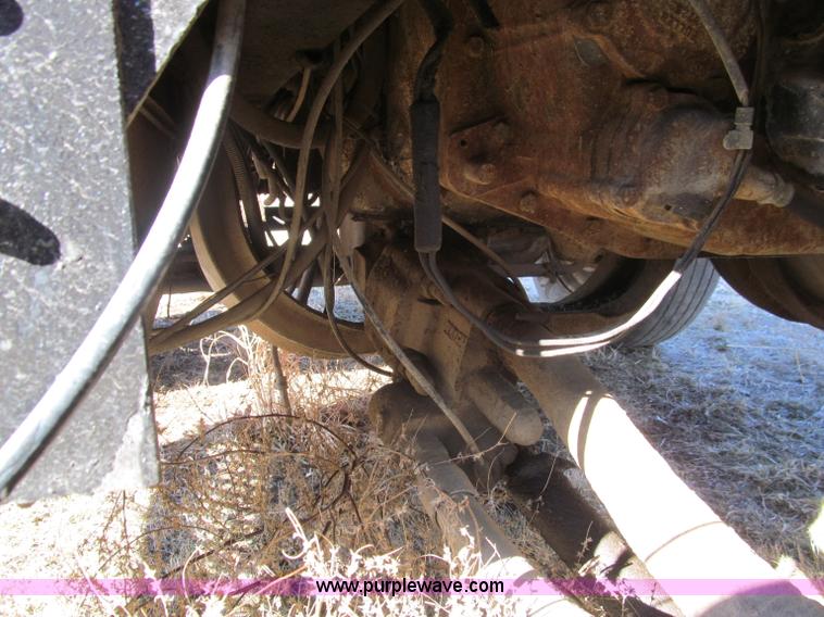 image for item F4686 1987 Kenworth W900 semi truck