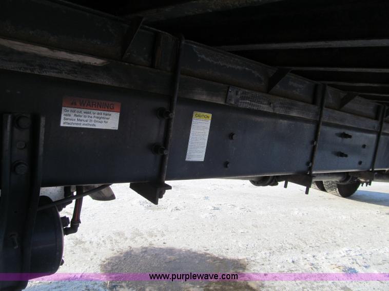 image for item F5888 2007 Freightliner M2 Business Class semi truck